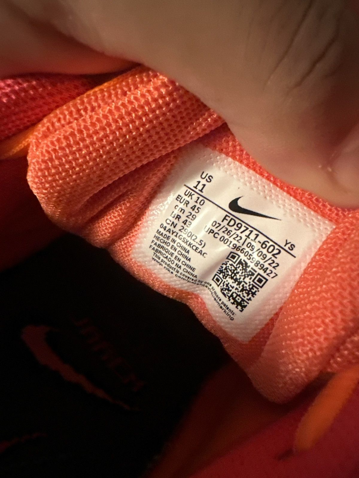 Nike Nike Air Vomero 5 Doernbecher 2023 Size US 11 / EU 44 - 6 Thumbnail