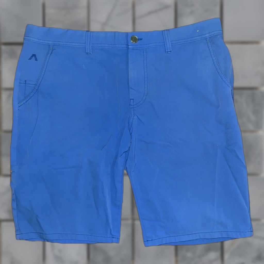 Vintage ALBERTO Men’s Golf Shorts Blue Size 36 Performance Stretch Activewear Size US 36 / EU 52 - 1 Thumbnail