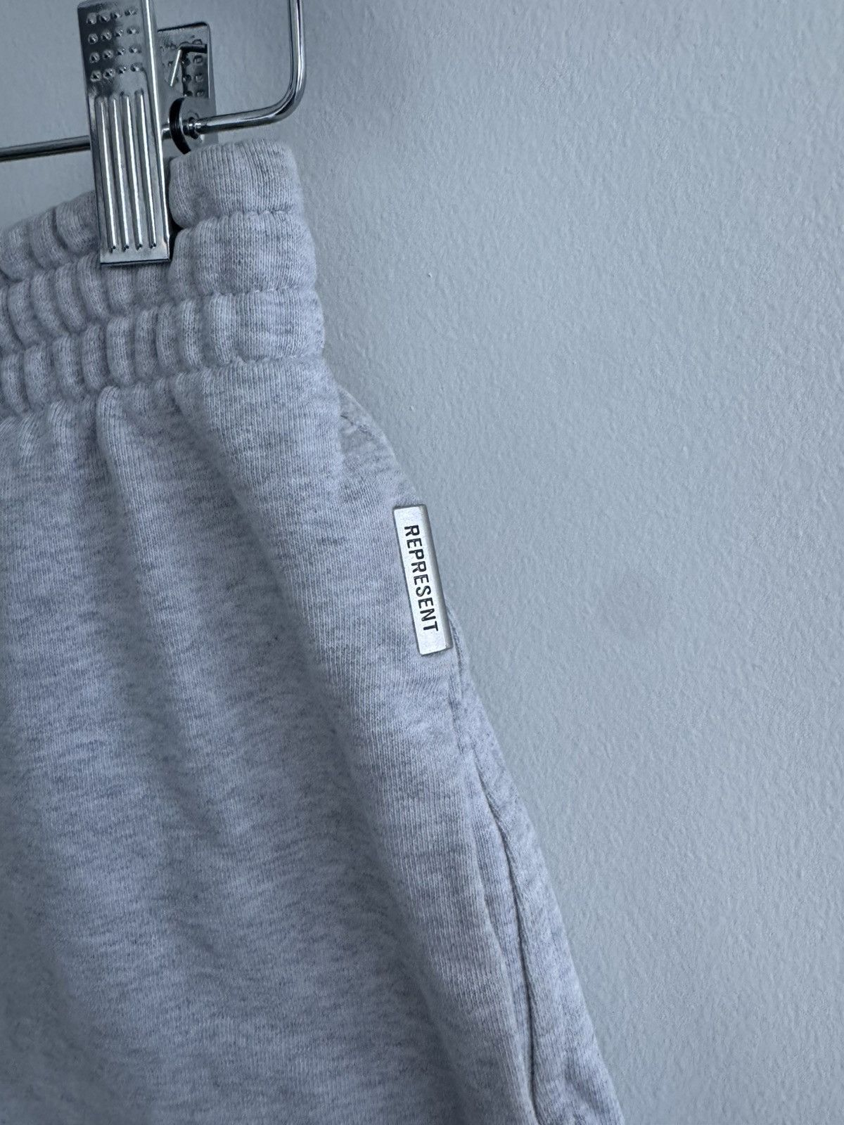 Represent Clo. Represent Initial Sweat-shorts Size US 32 / EU 48 - 2 Thumbnail