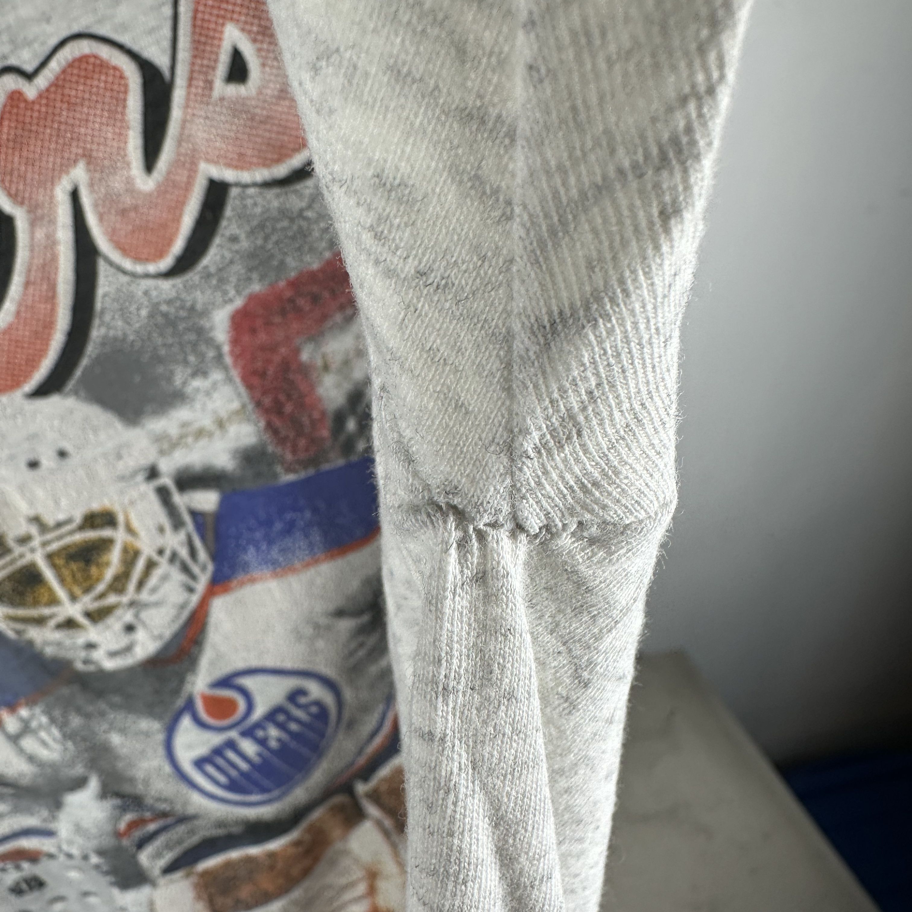 Vintage 1991 Edmonton Oilers Bulletin Athletic NHL AOP T-shirt Size US XL / EU 56 / 4 - 10 Thumbnail