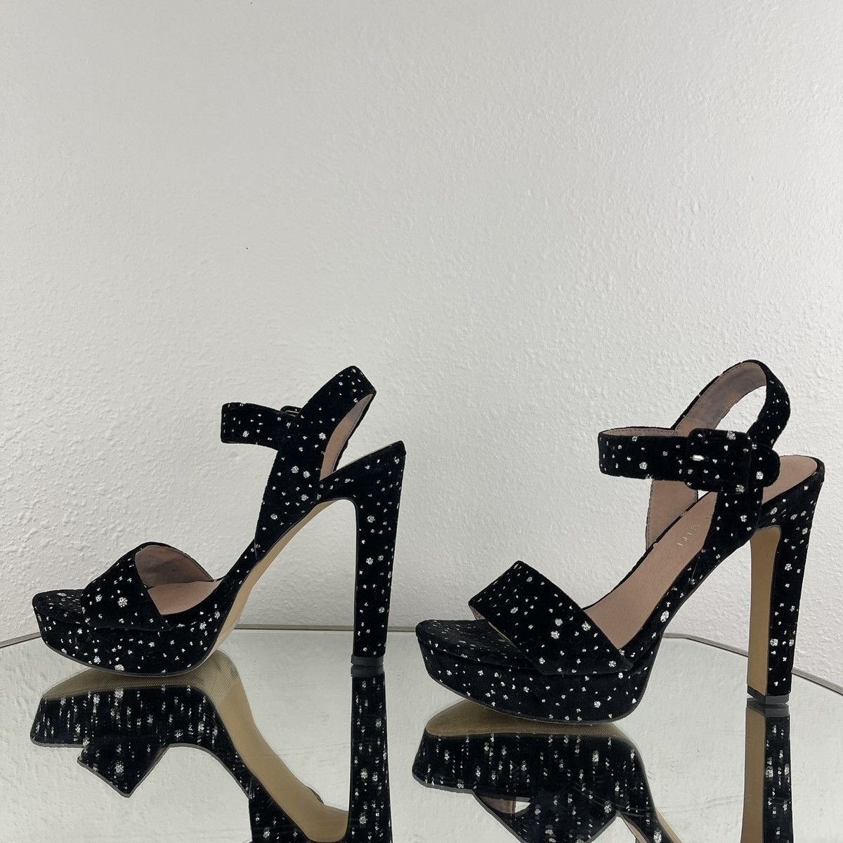 Other MADDEN GIRL Black Velvet Glitter Dot Rolloo Platform Heels Size US 8 / IT 38 - 10 Thumbnail