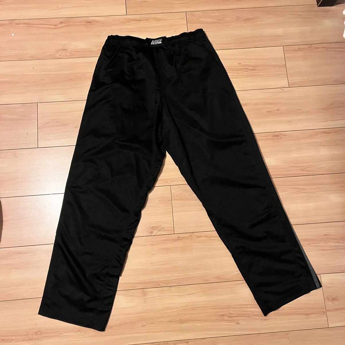 Nike vintage y2k nike black track pants with grey pipe Size US 30 / EU 46 - 2 Thumbnail