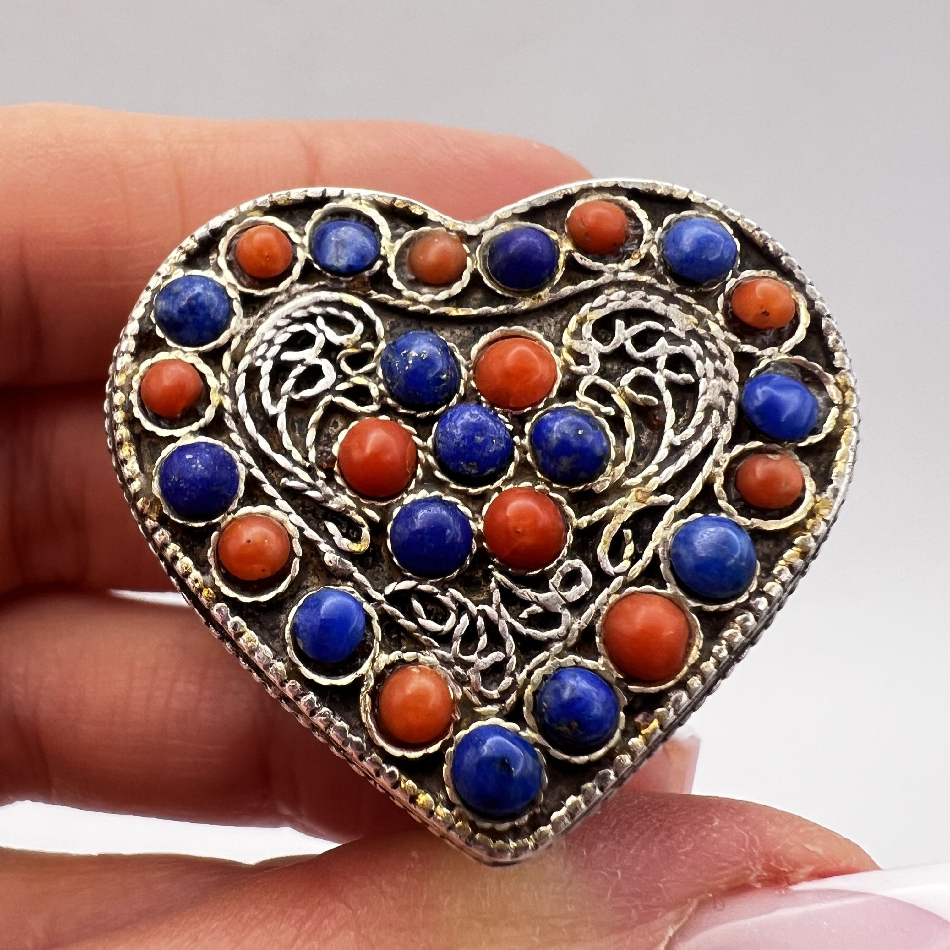 Vintage Vintage Sterling Silver 925 Filigree Heart Trinket Pill Box Size ONE SIZE - 1 Thumbnail