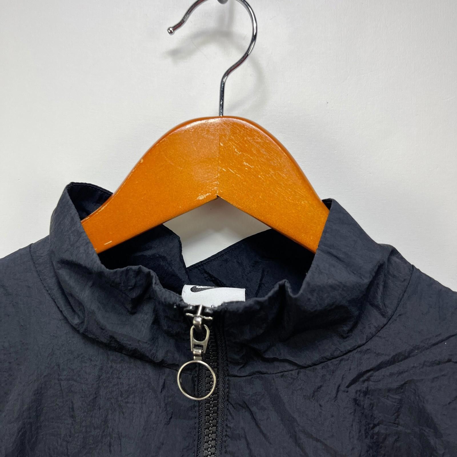 Nike Vintage Nike Big Swoosh Windbreaker Jacket Large Size US L / EU 52-54 / 3 - 3 Thumbnail
