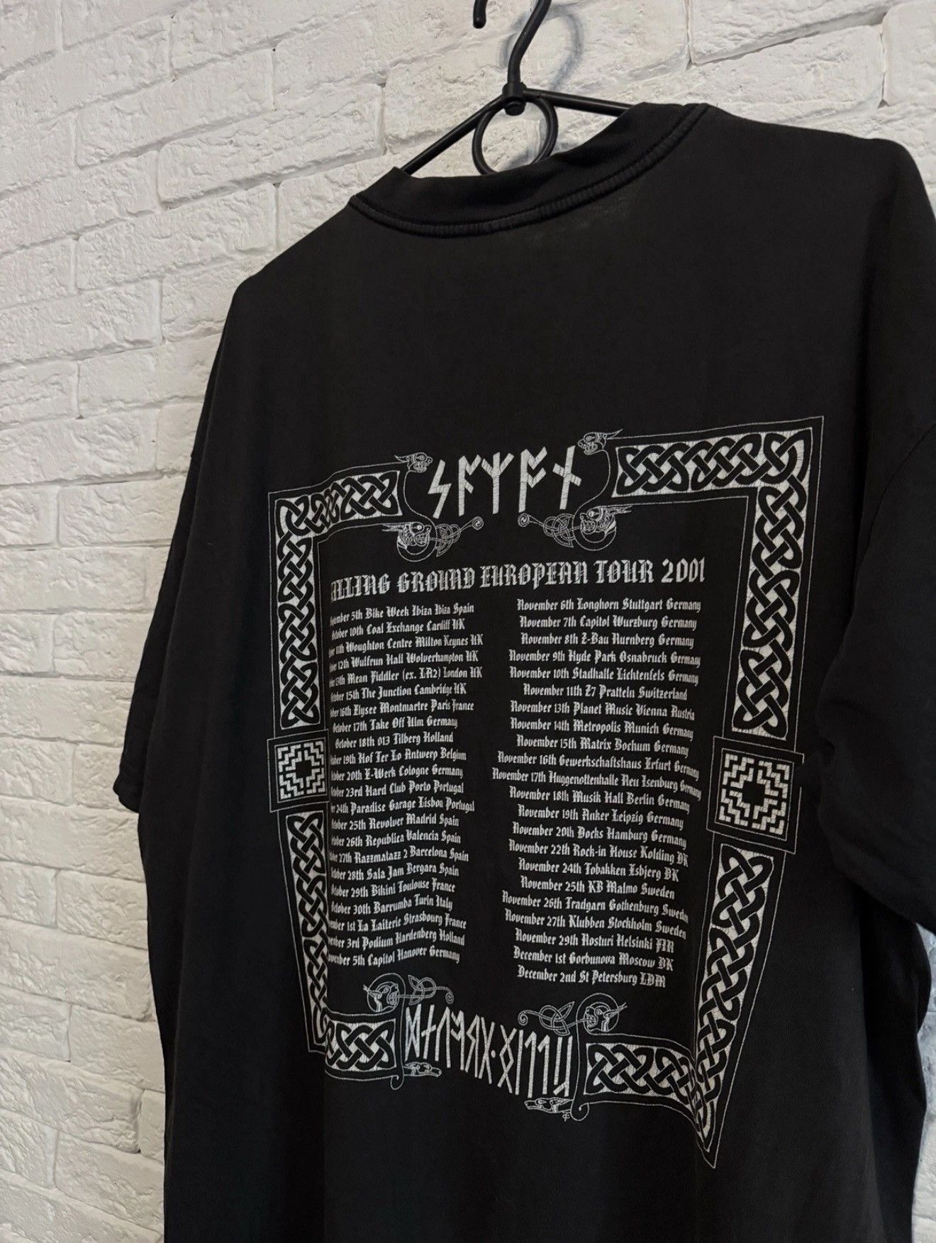 Other Vintage Saxon Merch Tshirt Tour 2001 Sz XL Size US XL / EU 56 / 4 - 7 Thumbnail