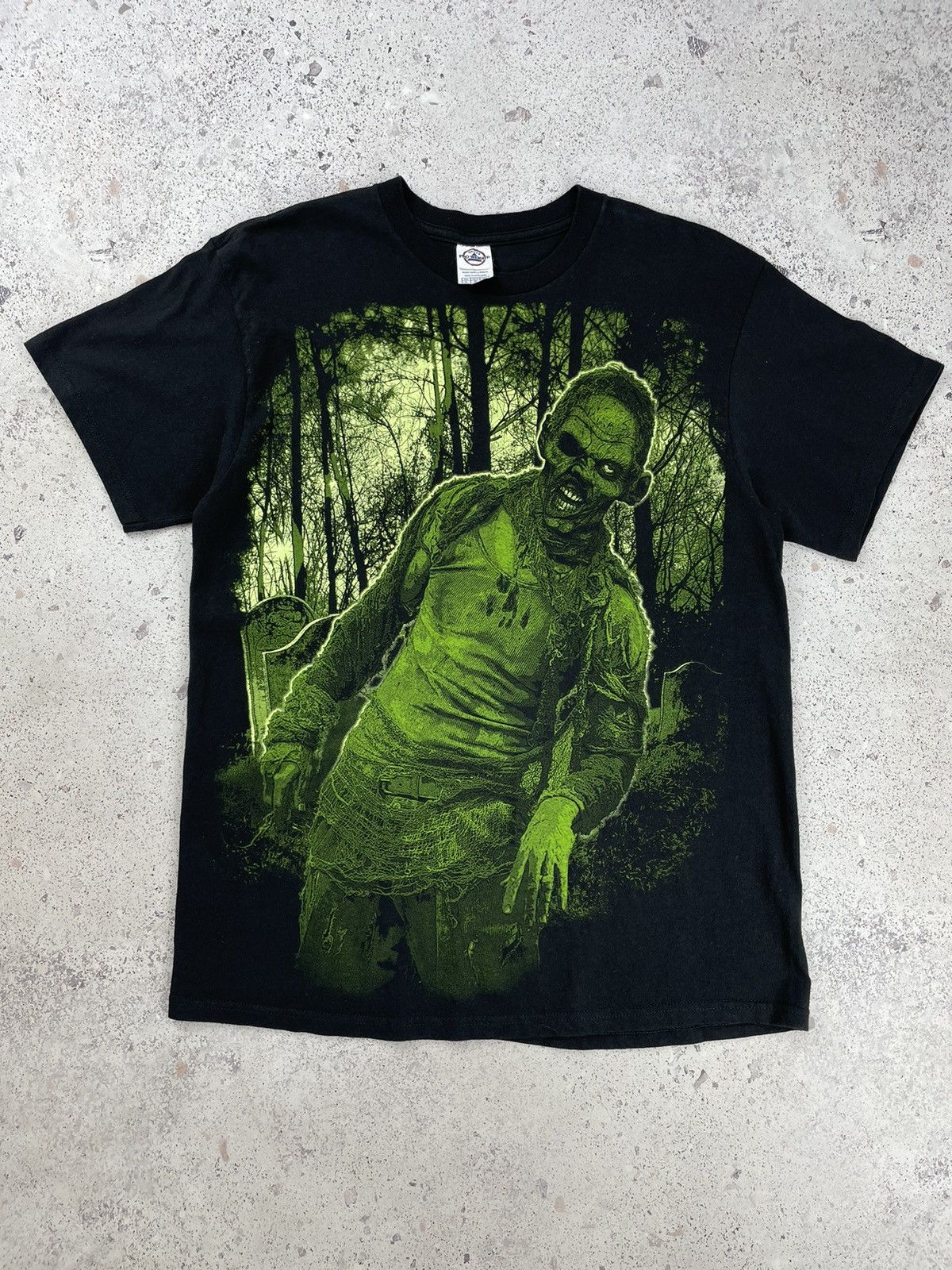 Vintage The Walking Dead Vintage Zombie Big Print Tee T Shirt Size US L / EU 52-54 / 3 - 1 Thumbnail