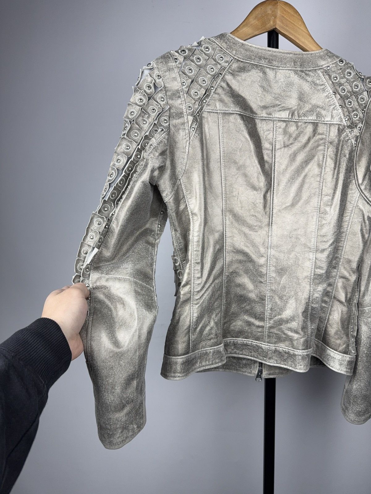 Japanese Brand 00s MANEBO Studded Leather Moto Jacket with Grommet Panels S Size S / US 4 / IT 40 - 15 Thumbnail