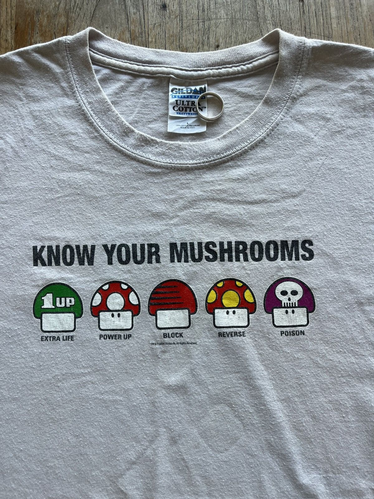 Nintendo × Vintage Vintage KNOW YOUR MUSHROOMS 2004’s Nintendo Mario Tshirt Size US L / EU 52-54 / 3 - 6 Thumbnail