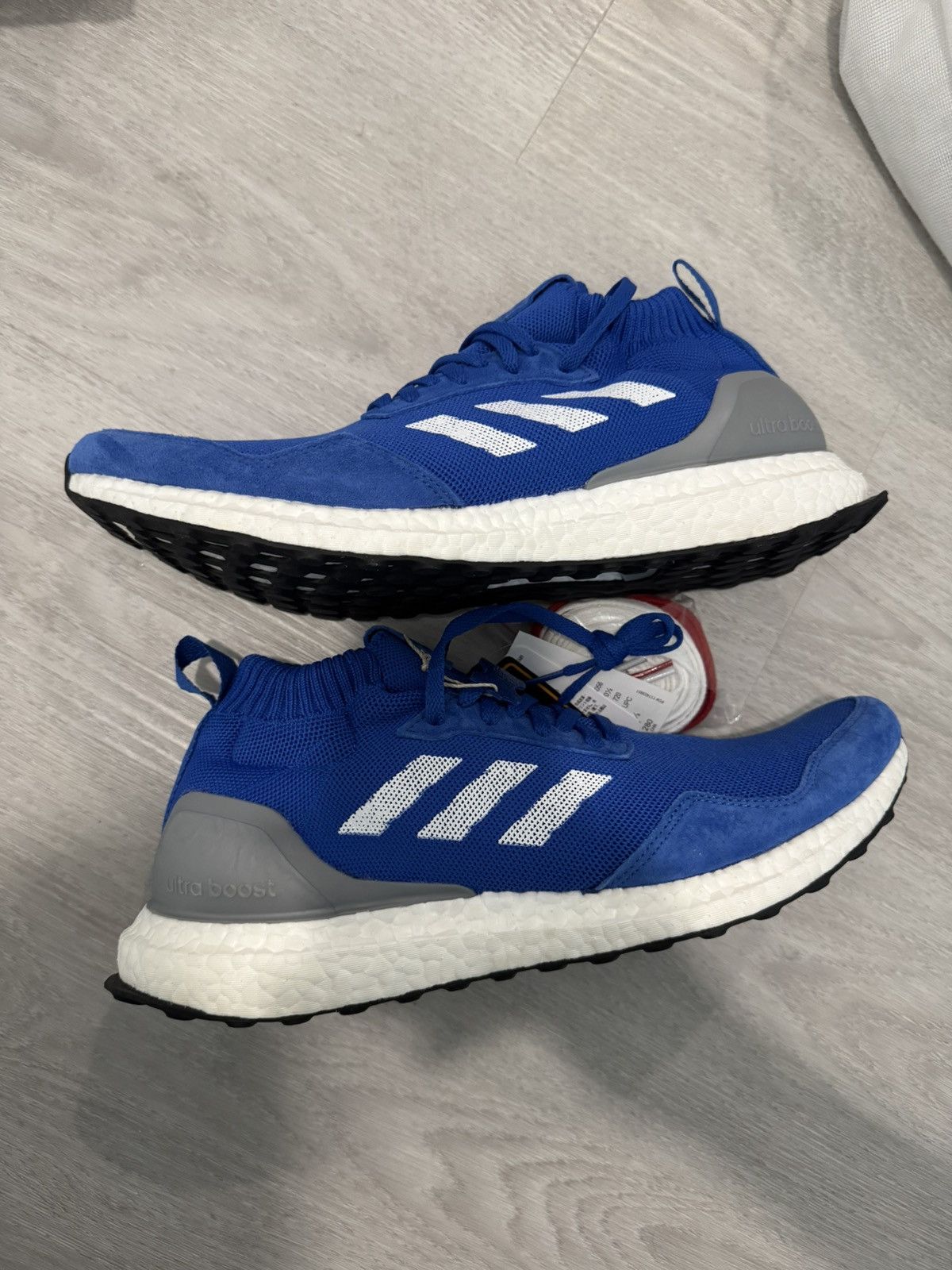 Adidas Adidas mid Blue sneakers Size US 11 / EU 44 - 9 Thumbnail