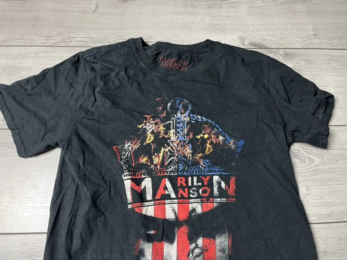 Band Tees Marilyn Manson Tshirt British flag size Medium Size US M / EU 48-50 / 2 - 4 Thumbnail