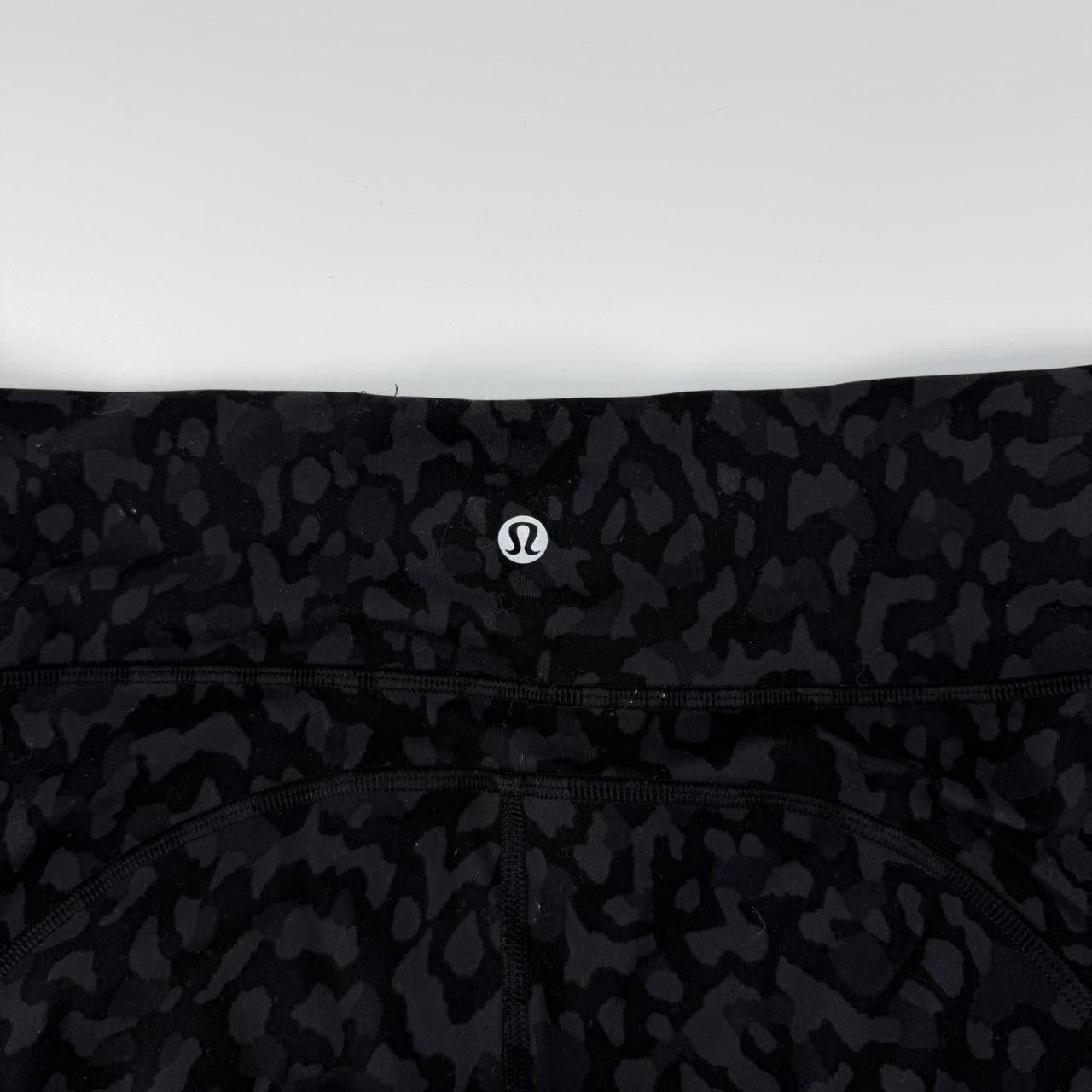 Lululemon Lululemon Invigorate High-Rise Tight 25" Size 8 Size 30" / US 8 / IT 44 - 2 Thumbnail
