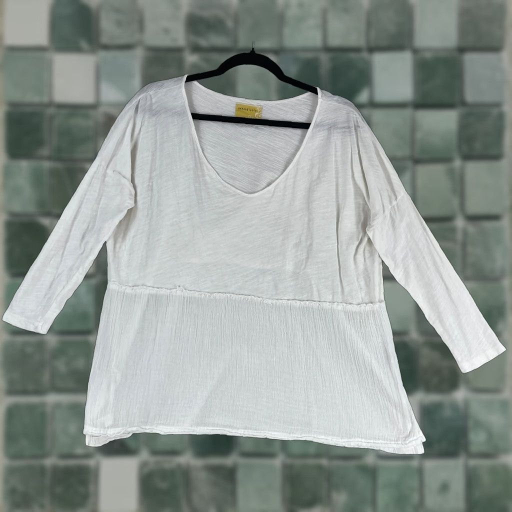 Vintage Ben and Lucia Shirt Womens Medium White 100% Cotton Pullover 3/4 Sleeve USA Made Size M / US 6-8 / IT 42-44 - 1 Thumbnail