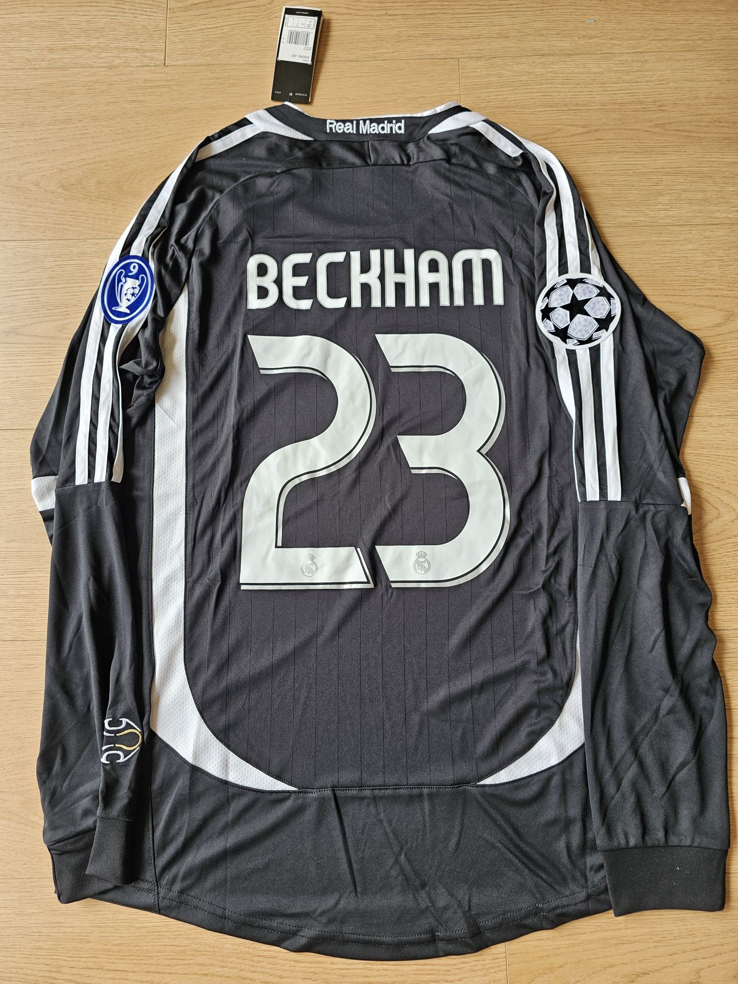 Real Madrid BECKHAM 23 長袖シャツ Real Madrid BECKHAM 23 長袖シャツ David Beckham #23 Real