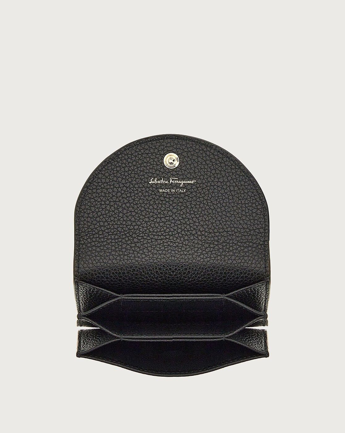 Salvatore Ferragamo o1s1rm0924 Size: OS / Gancini Leather Wallet in Black Size ONE SIZE - 4 Thumbnail