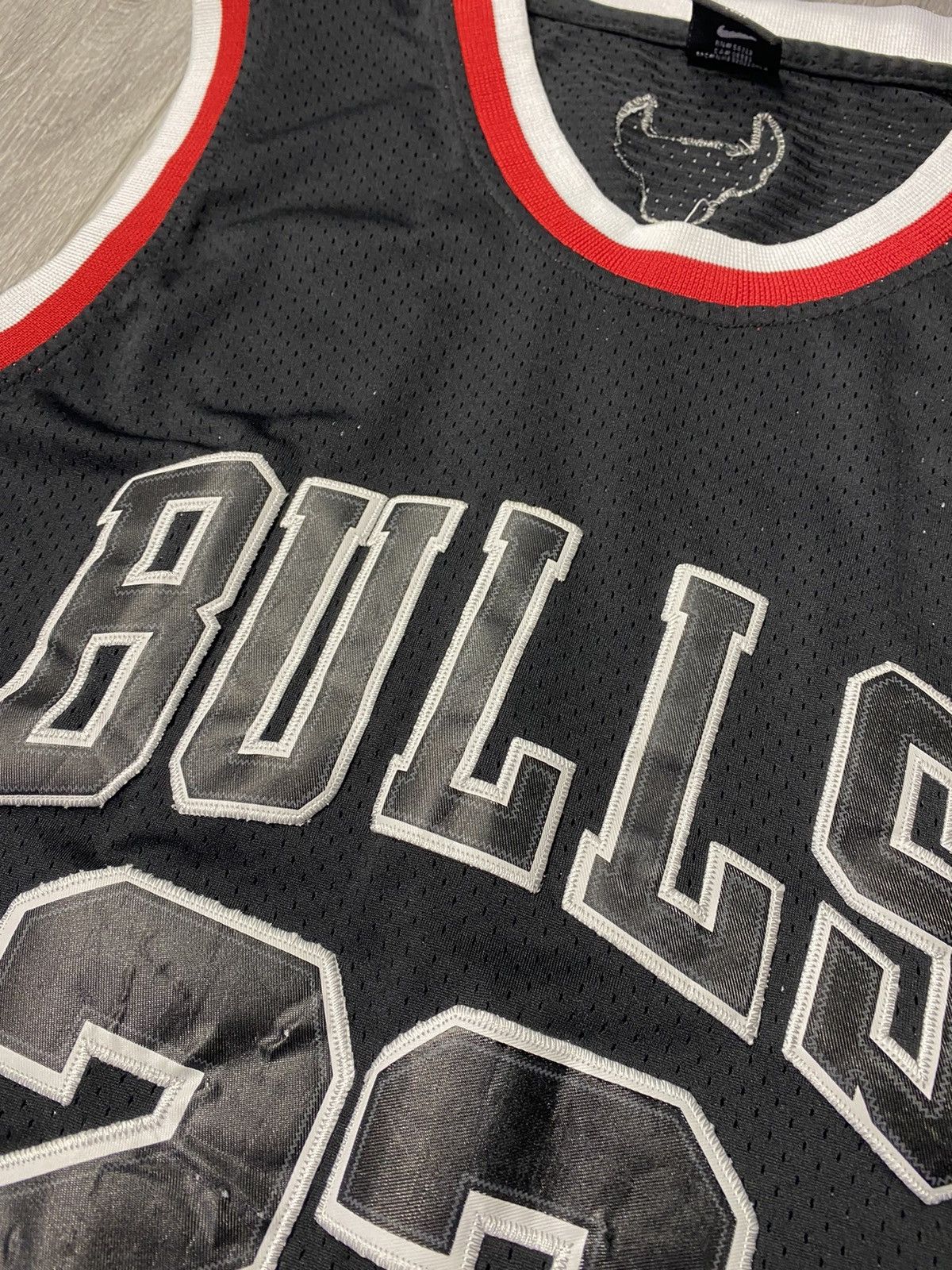 Nike Vintage Nike Chicago Bulls Jordan # 23 NBA Basketball Jersey Size US L / EU 52-54 / 3 - 11 Thumbnail
