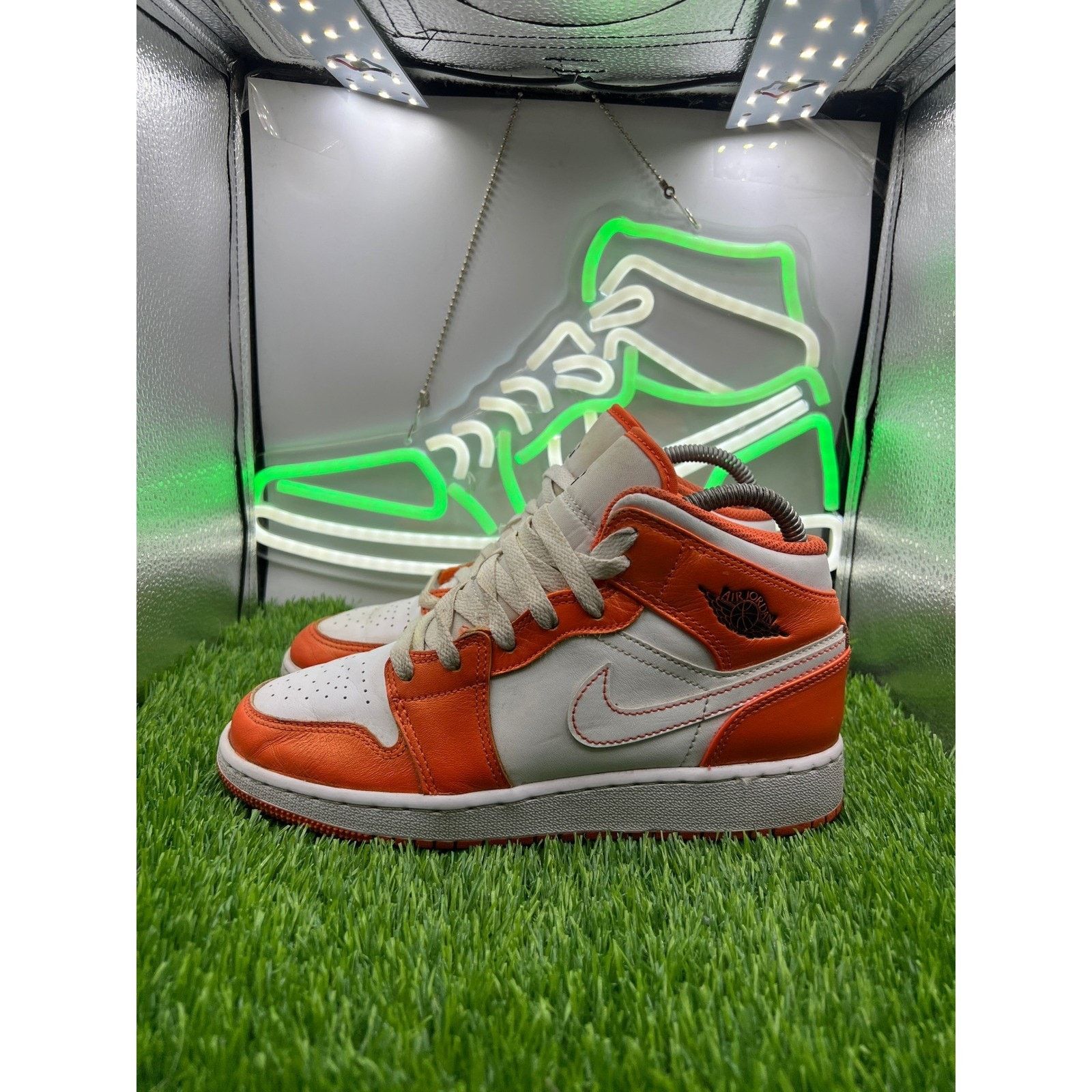 Jordan Brand Nike Air Jordan Metallic Orange Shoes Sneakers Men's 5Y W6.5 Size US 5 / EU 37 - 1 Thumbnail