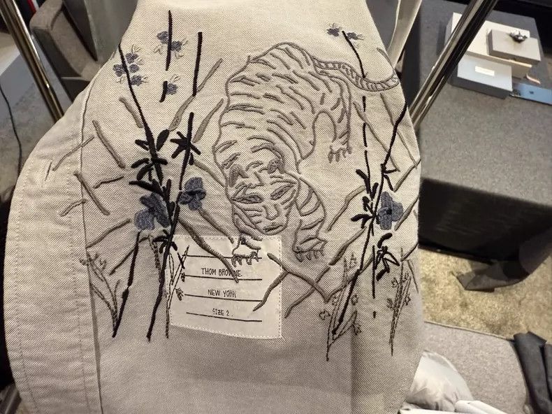 Thom Browne Thom browne Rare gray embroidered shirt 2504-Nextarrow Size US M / EU 48-50 / 2 - 4 Thumbnail
