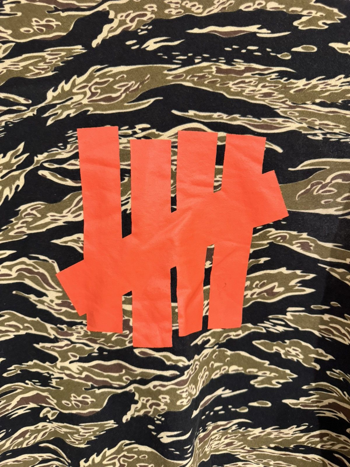 Undefeated Undefeated tiger camo crewneck Size US S / EU 44-46 / 1 - 2 Thumbnail