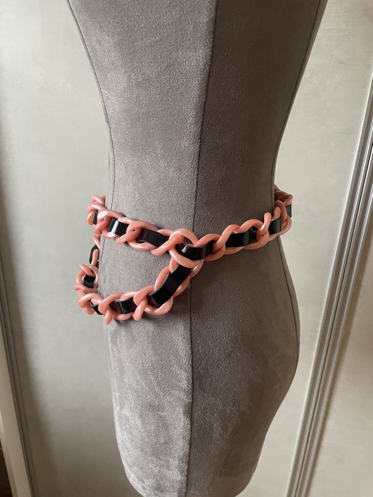 Chanel Runway Belt Chanel Spring 2002 Black Leather Sliding Chain