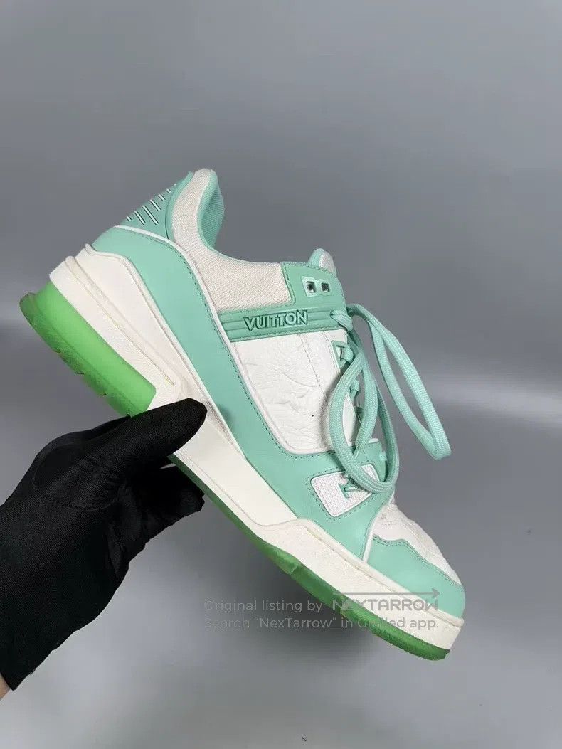 Louis Vuitton Louis Vuitton Christmas Limited White and Green Trainer Ca Size US 7 / EU 40 - 6 Thumbnail