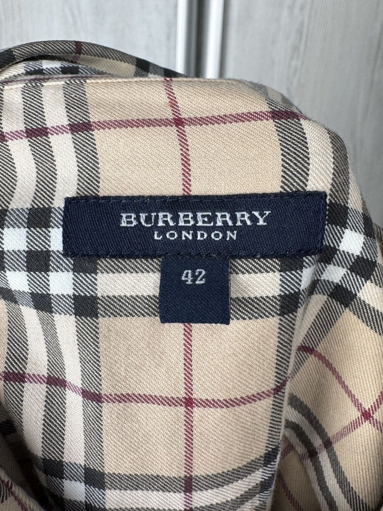 Burberry Burberry London beige nova check long sleeve shirt size 42 Size US L / EU 52-54 / 3 - 11 Thumbnail