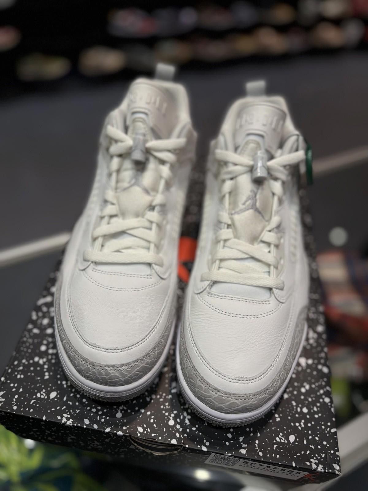 Nike Nike Jordan Spizike Low Summit White Metallic Silver Size 13 Size US 13 / EU 46 - 4 Thumbnail