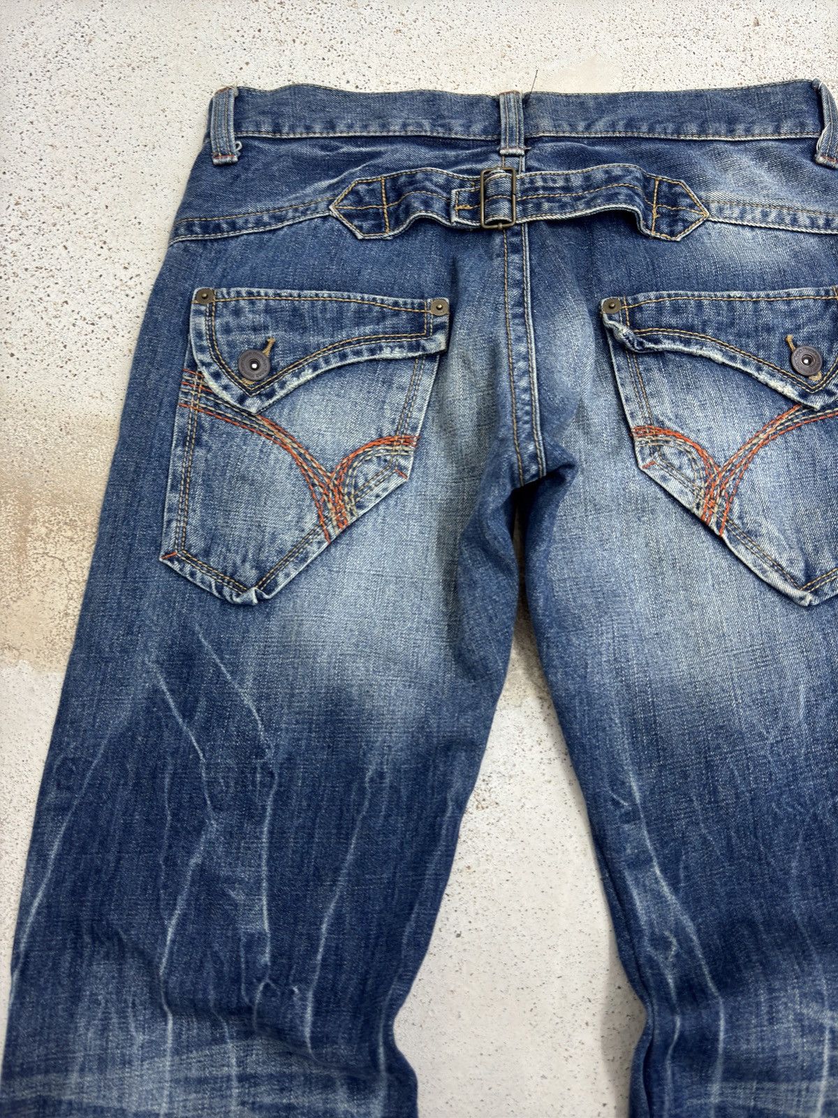 Japanese Brand Vintage Back Number Acid Washed Back Buckle Denim Jeans Size US 32 / EU 48 - 9 Thumbnail