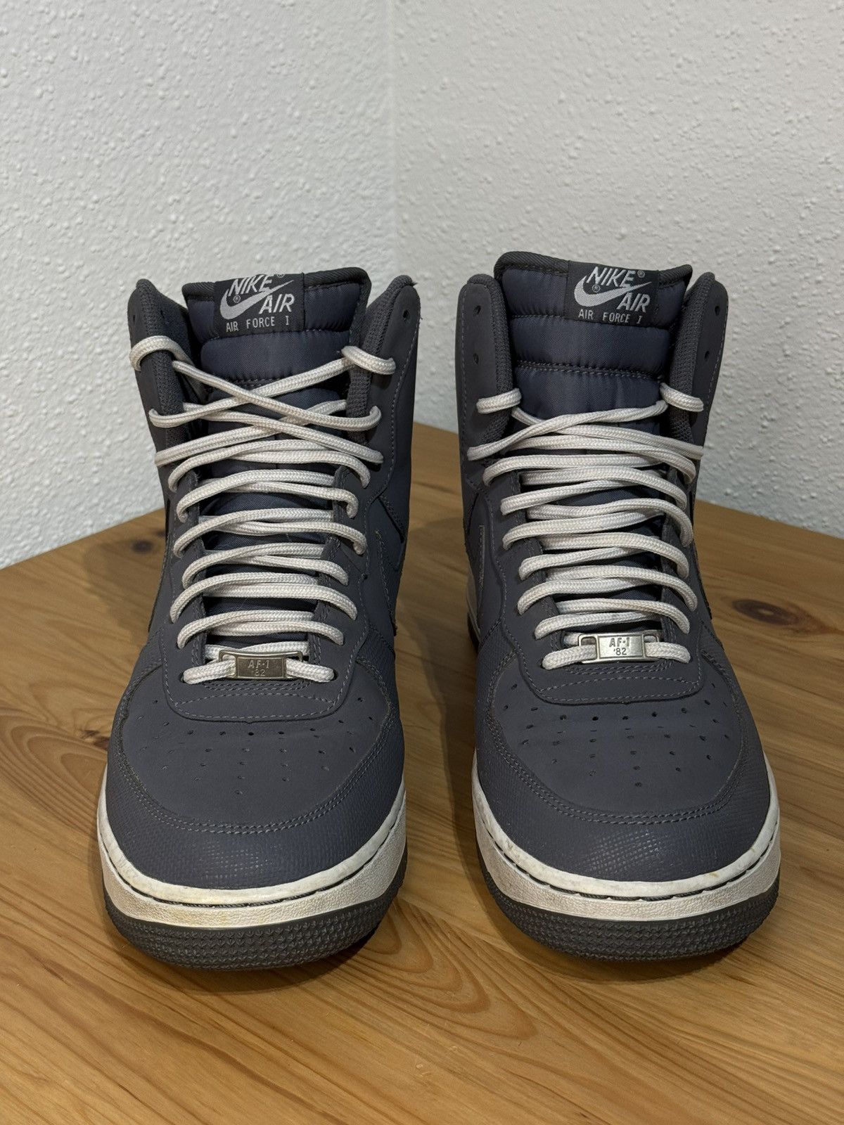 Nike (2012) Nike Air Force 1 High 07 Grey 315121-014 Size US 11 / EU 44 - 2 Thumbnail