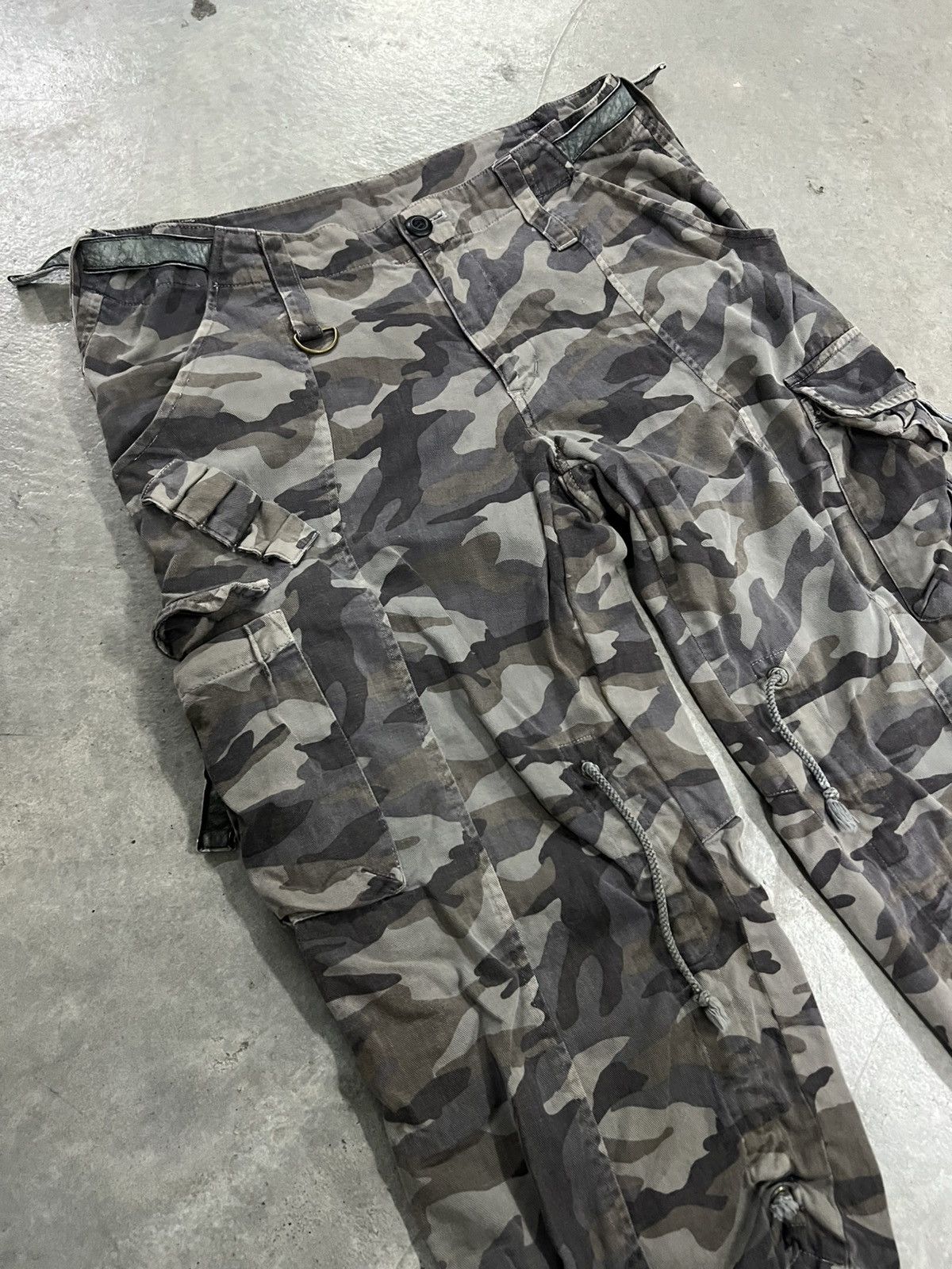 Designer × Japanese Brand Camouflage SHORT CARGO PANT Size US 30 / EU 46 - 5 Thumbnail