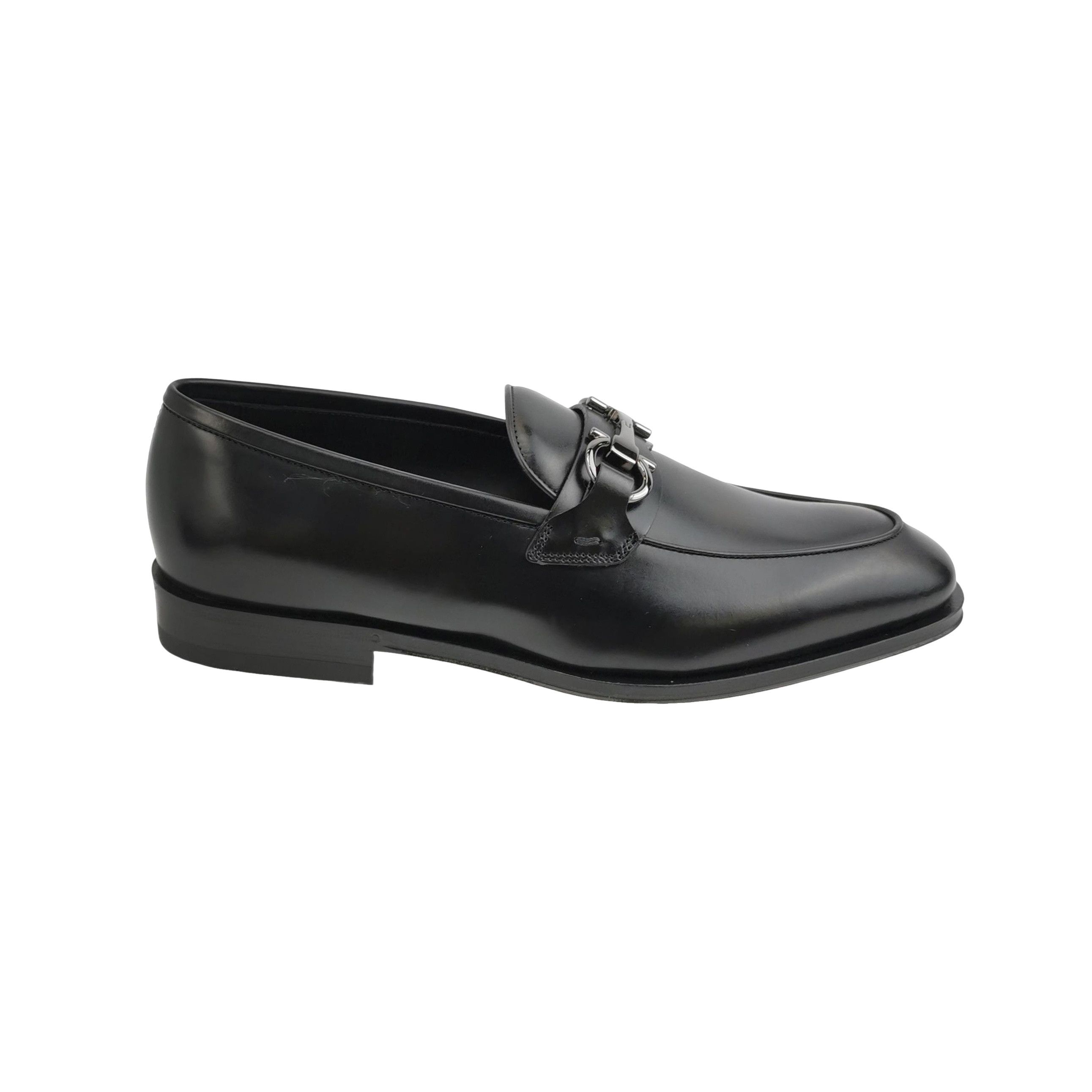 Salvatore Ferragamo Salvatore Ferragamo Gancini Leather Loafers US 7 Size US 7 / EU 40 - 1 Thumbnail