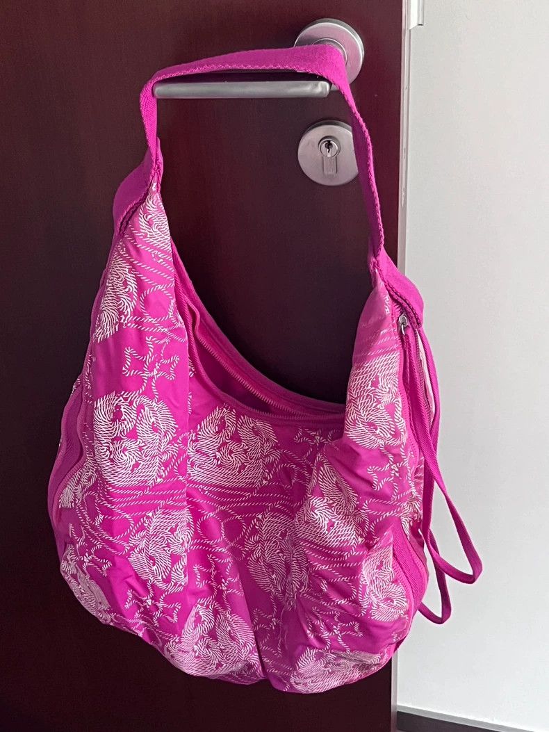 Vivienne Westwood Vivienne Westwood size os The Queen of the West discontinue Size ONE SIZE - 5 Thumbnail
