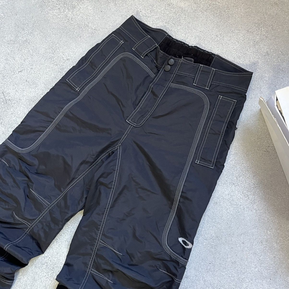 Oakley Vintage Oakley Ski Pants Snowboarding Gorpcore Y2K 2000s Size US 34 / EU 50 - 4 Thumbnail