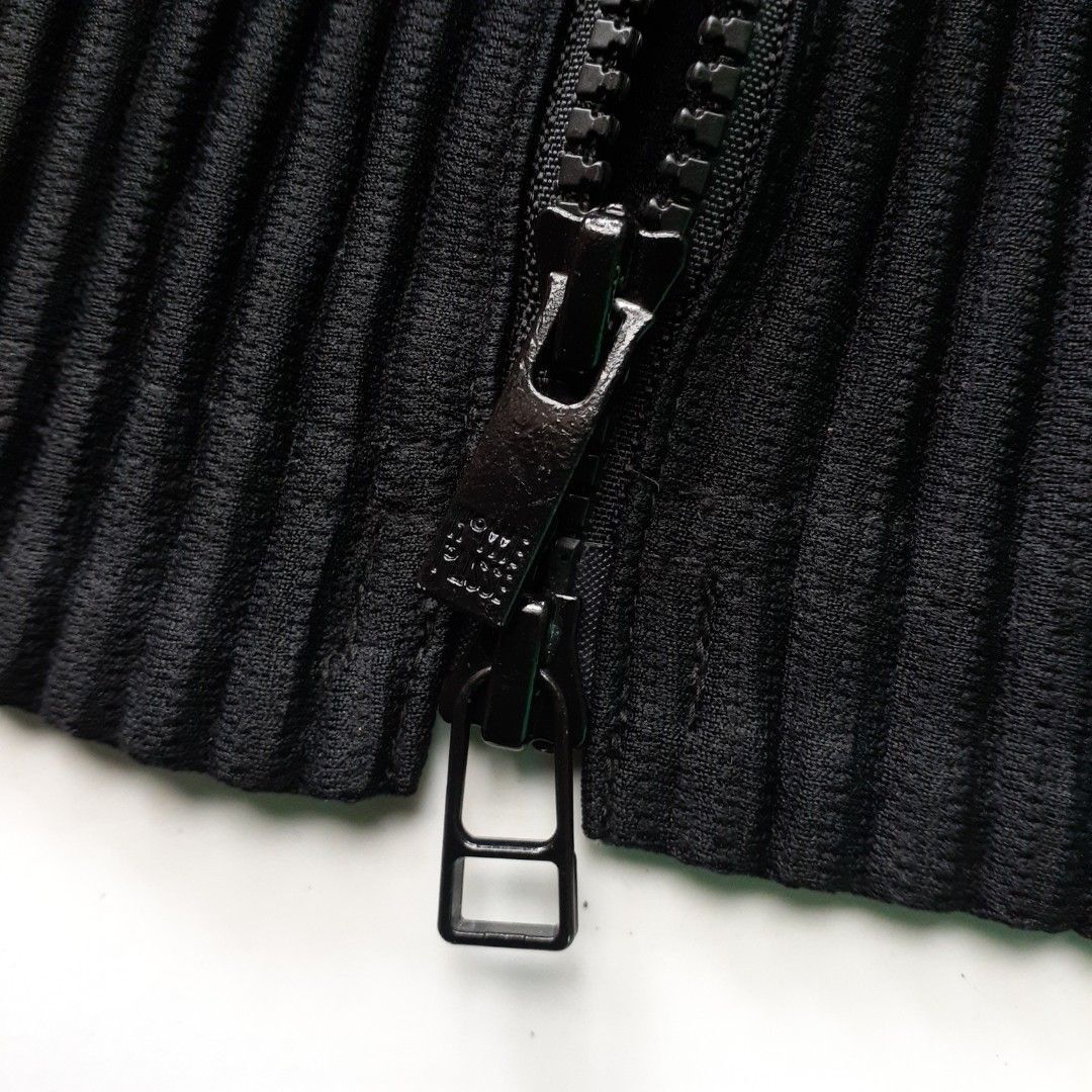 Homme Plisse Issey Miyake Homme plisse jacket double zipper by issey miyake Size US L / EU 52-54 / 3 - 5 Thumbnail