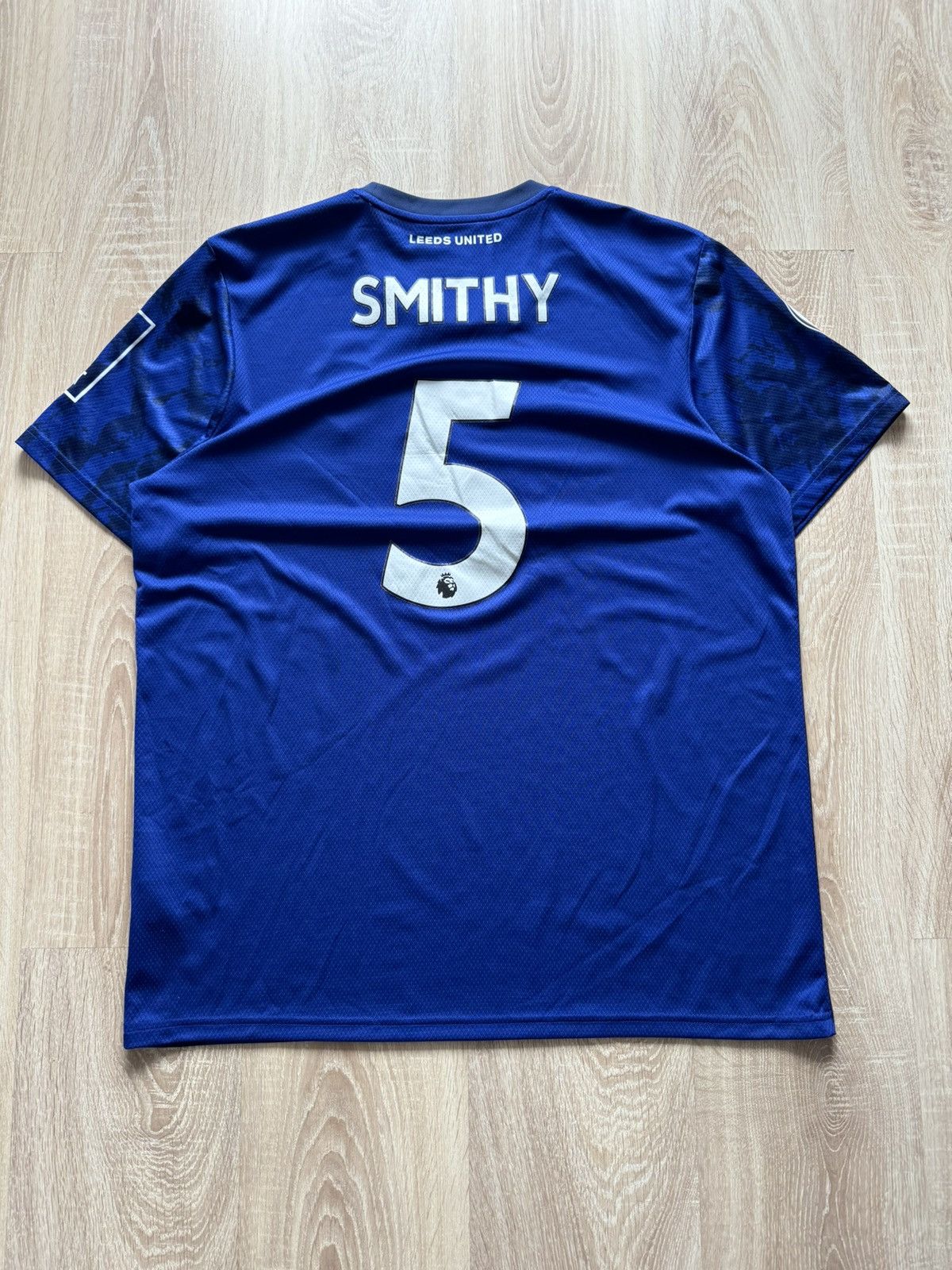 Adidas LEEDS UNITED 2021 2022 AWAY SHIRT JERSEY ADIDAS H57060 Size US XL / EU 56 / 4 - 4 Thumbnail