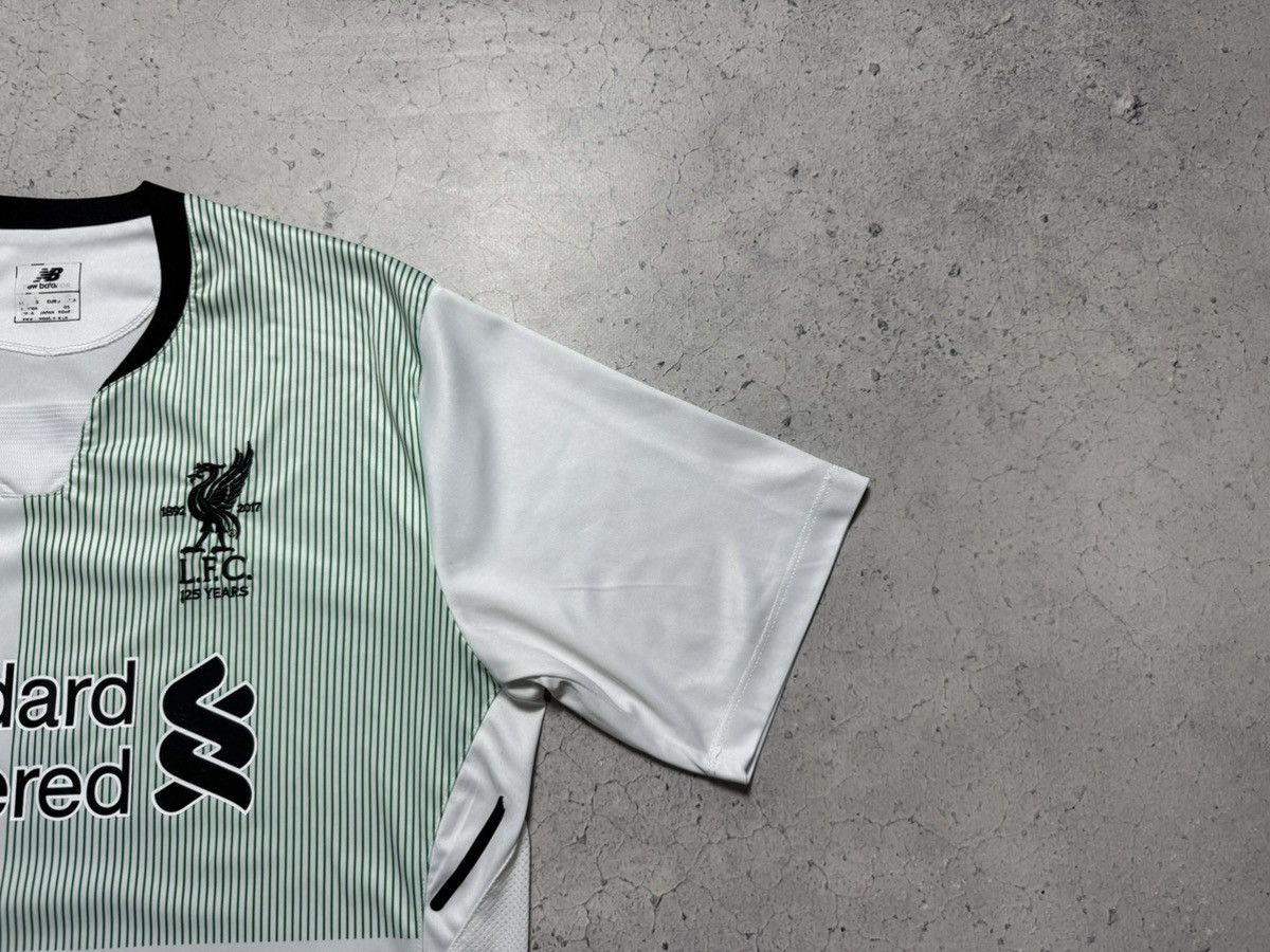 New Balance New Balance FC Liverpool 2017/2018 Soccer Jersey Vintage Size US M / EU 48-50 / 2 - 2 Thumbnail