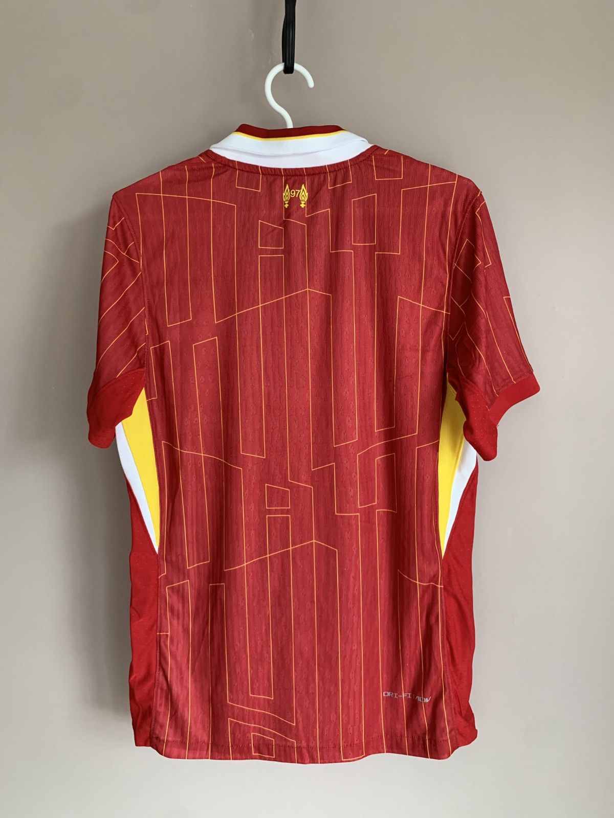 Nike England Home Football Shirt Nike Soccer Jersey Size M Size US M / EU 48-50 / 2 - 2 Thumbnail