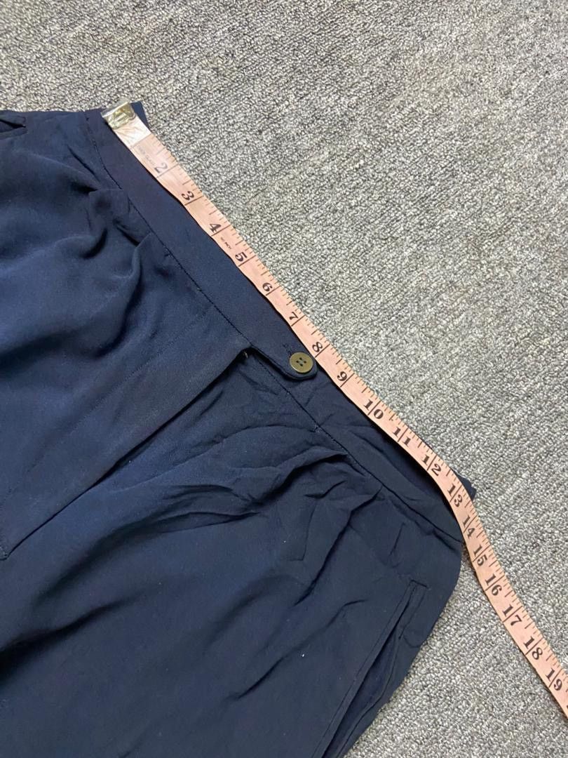 Giorgio Armani Giorgio Armani Relaxed Fit Trousers (198) Size US 27 - 7 Thumbnail