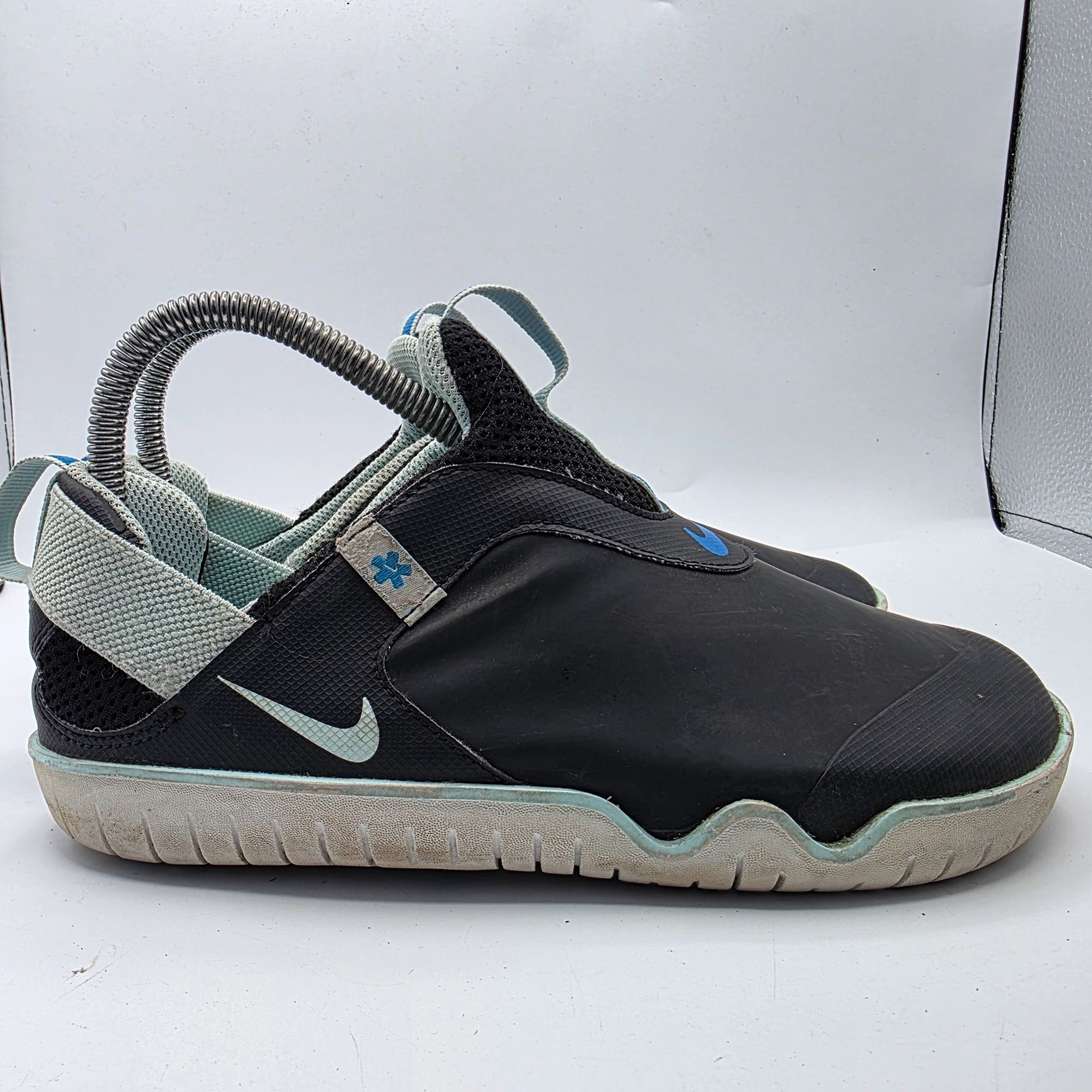 Nike Nike Zoom Pulse Black Blue Hero Teal Tint Mens Size 5 Nurse Size US 5 / EU 37 - 12 Thumbnail