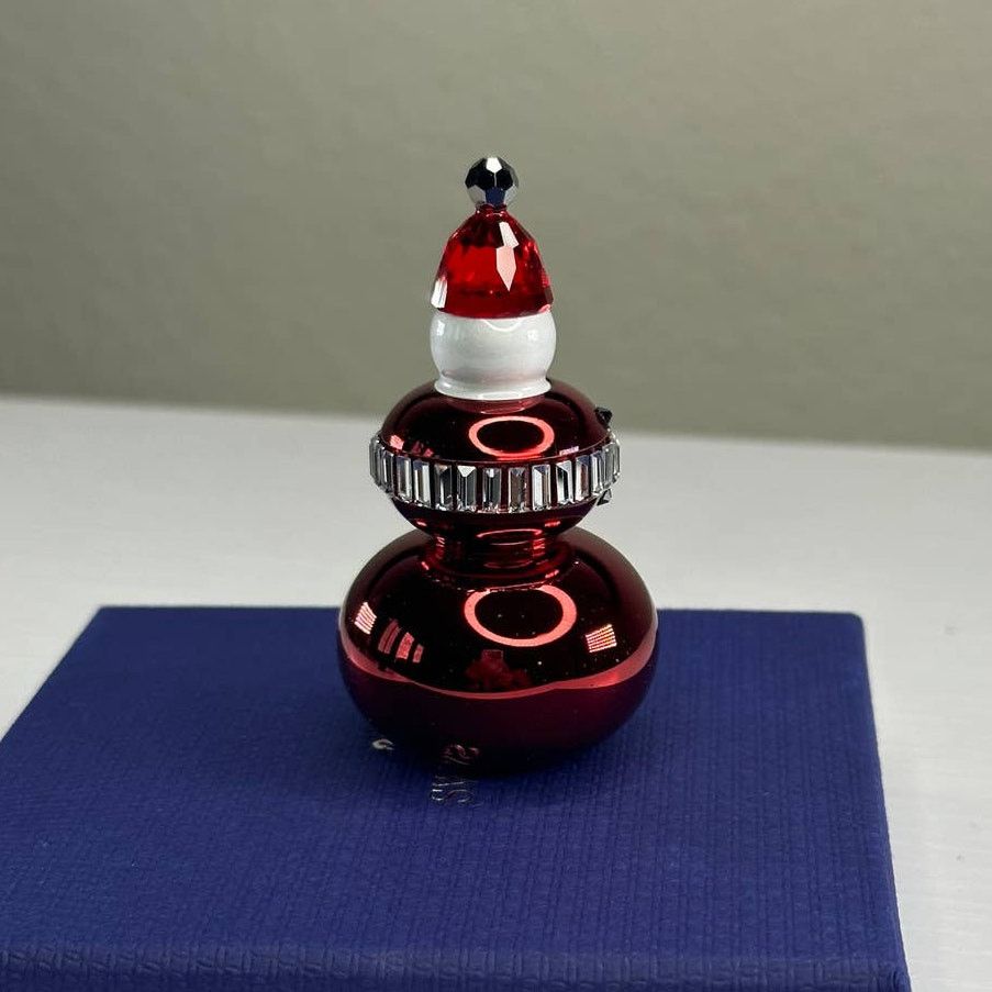 Swarovski Swarovski Holiday Cheers Santa Claus Figurine Red Size ONE SIZE - 5 Thumbnail