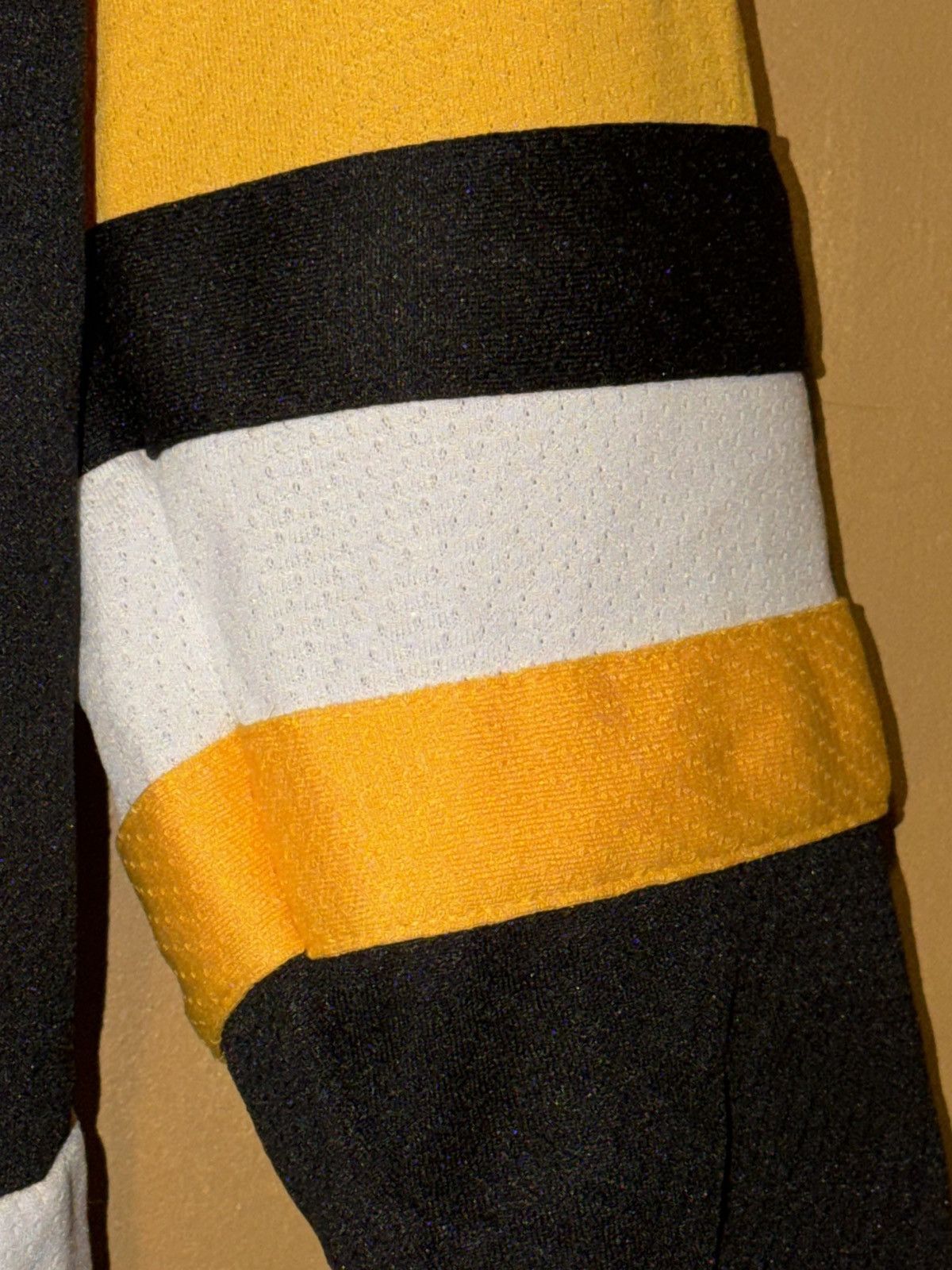 NHL NHL Pittsburgh Penguins Youth Hockey Jersey Boys Size L/XL Size US L / EU 52-54 / 3 - 19 Thumbnail