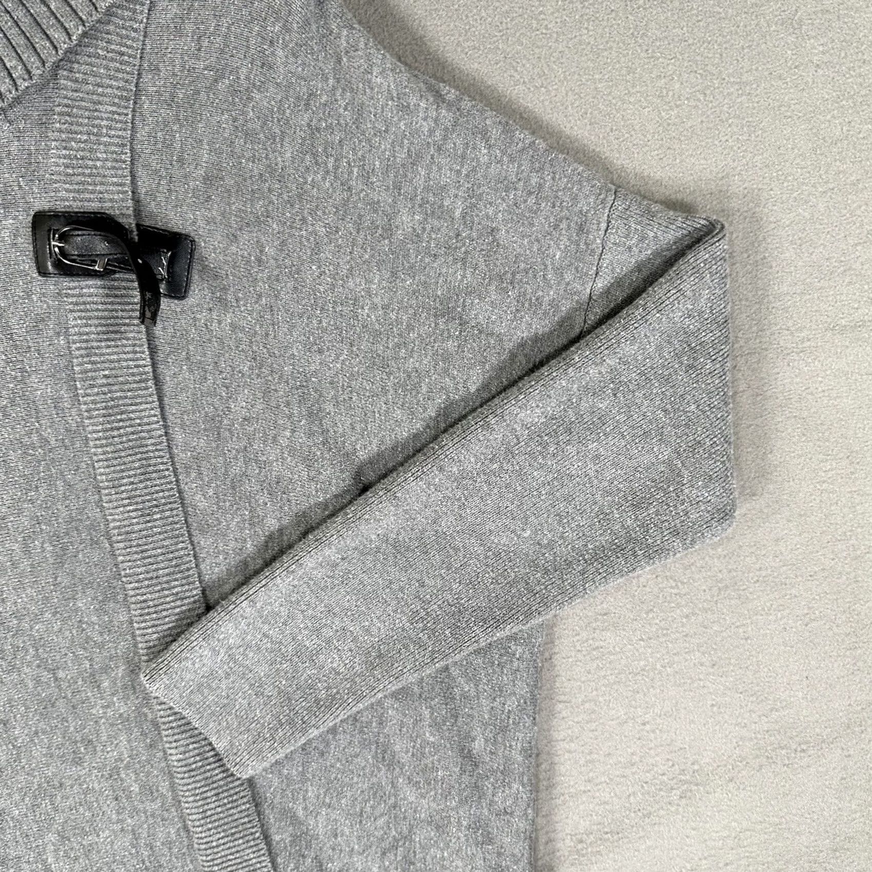 Guess Guess Cardigan Sweater Womens XS Gray Belted 3/4 Sleeve Turtle Neck Wrap EUC Size XS / US 0-2 / IT 36-38 - 7 Thumbnail
