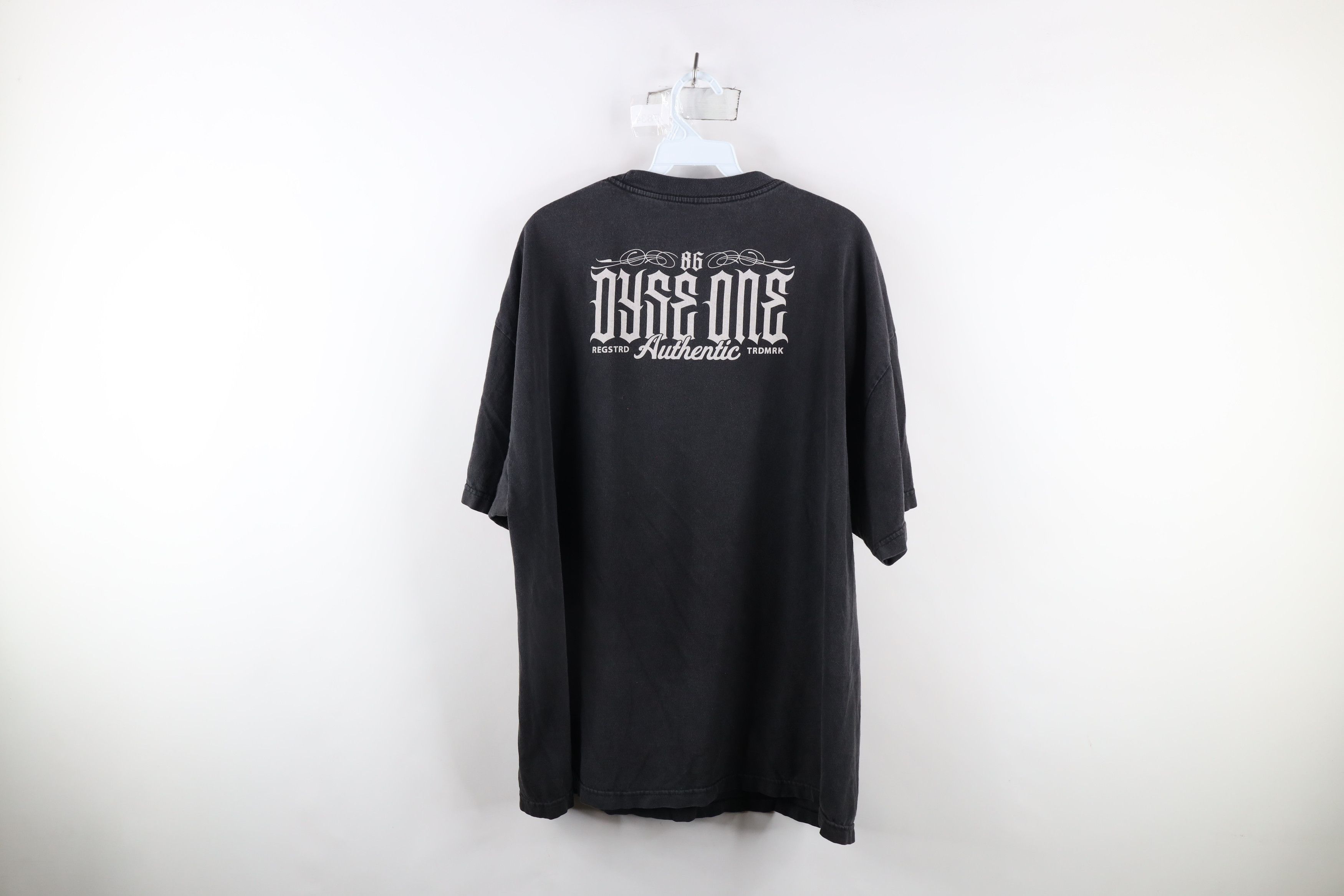 Vintage Vintage Y2K Streetwear Skeleton Dice Hip Hop Rap T-Shirt Size US XXL / EU 58 / 5 - 14 Thumbnail