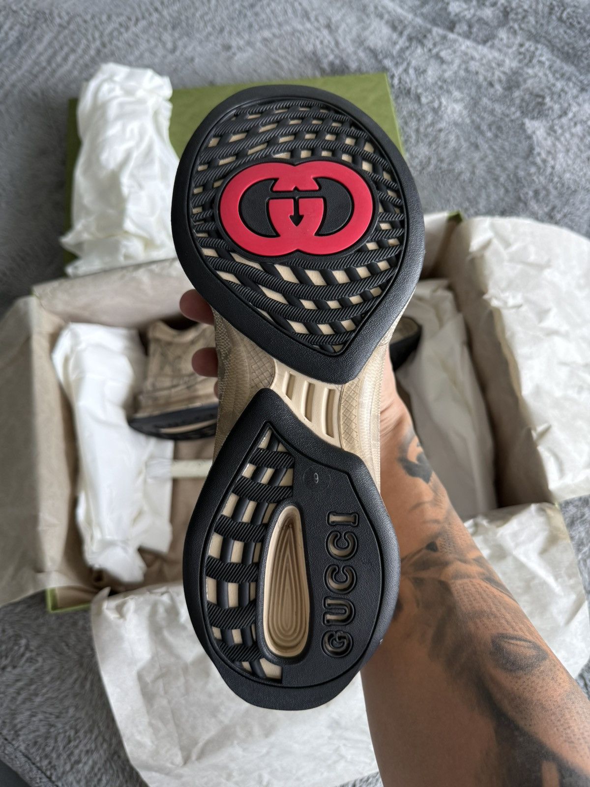 Gucci Gucci Run Sneaker Beige Ebony Monogram Size 9 US Size US 9 / EU 42 - 10 Thumbnail