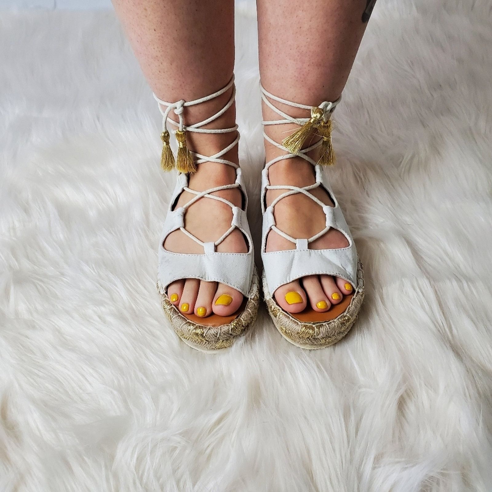 American Eagle Outfitters American Eagle White Espadrille Platform Gladiator Sandals Size US 7.5 / IT 37.5 - 3 Thumbnail