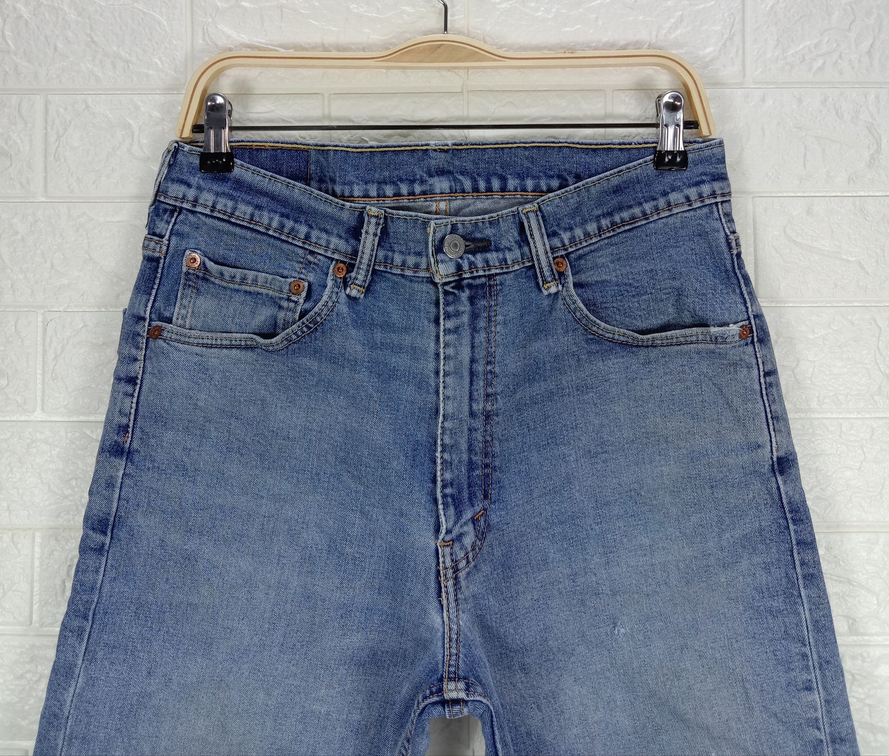 Levi's Vintage Levi's 550 Jeans Faded Blue Relaxed Fit Denim Size US 32 / EU 48 - 2 Thumbnail