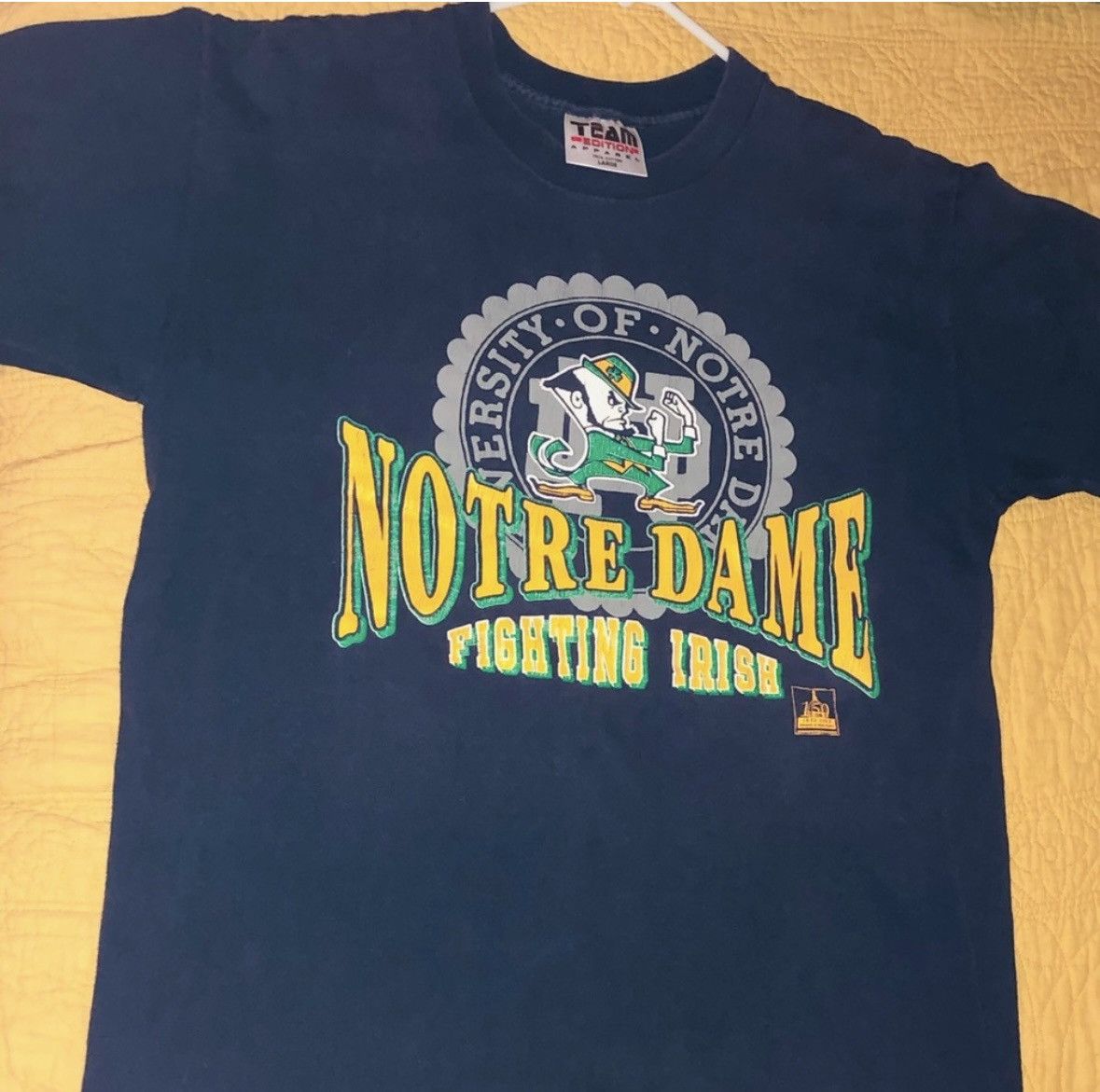 NCAA × Vintage Vintage 1992 Notre Dame Irish Team Edition Apparel Large Tee Size US L / EU 52-54 / 3 - 8 Thumbnail