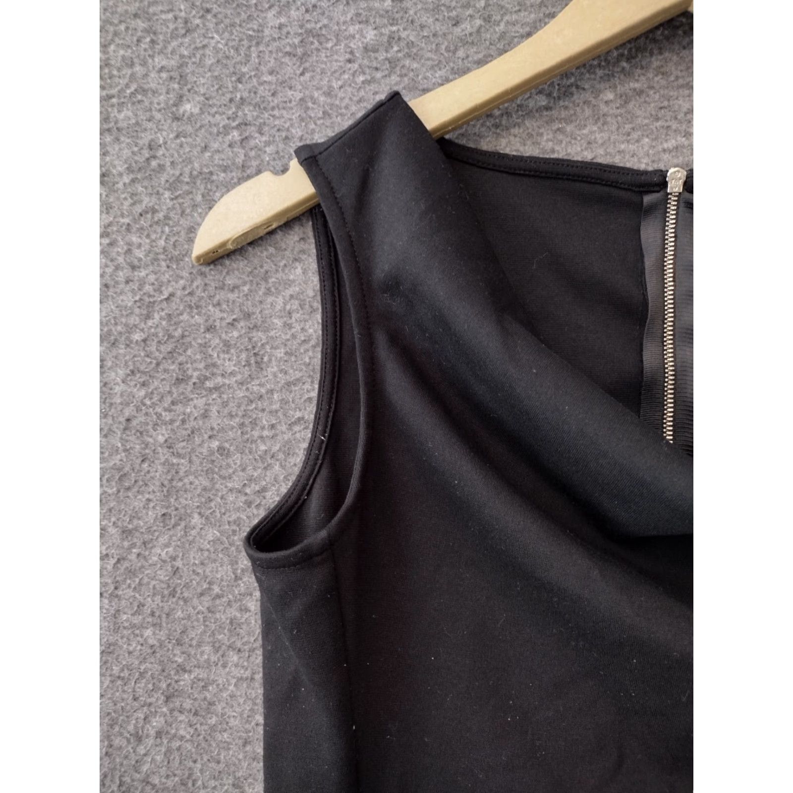 Ann Taylor Ann Taylor Women's Tank XS Black Cowl Neck Sleeveless Top with Zipper, Regular Fit, Blended Fabric, All Seasons, 90s Theme, Casual, White? Size XS / US 0-2 / IT 36-38 - 6 Thumbnail