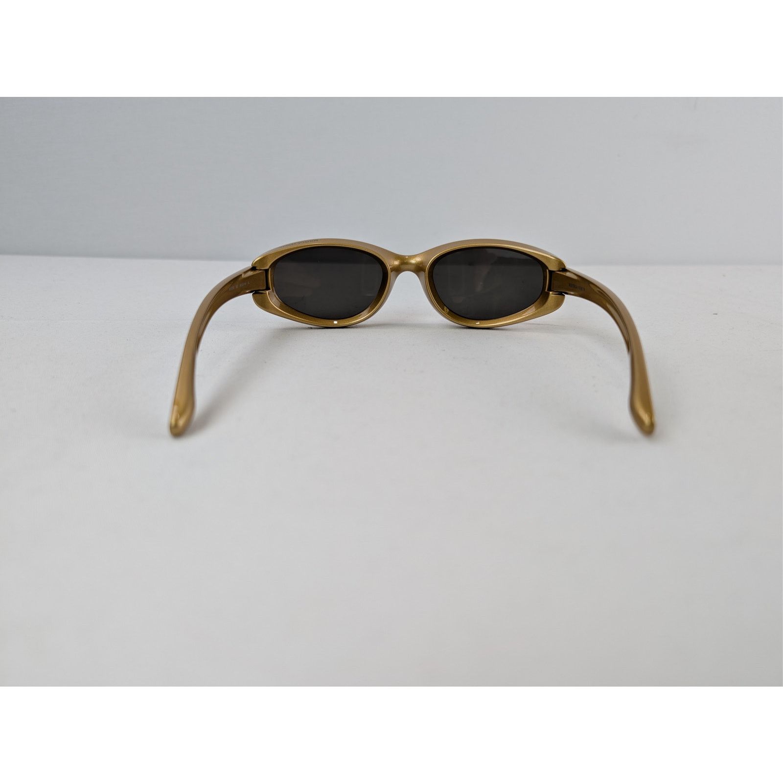 Bottega Veneta o1rshd1 Size: 0S / Oval Frame Sunglasses in Gold / Grey Size ONE SIZE - 5 Thumbnail