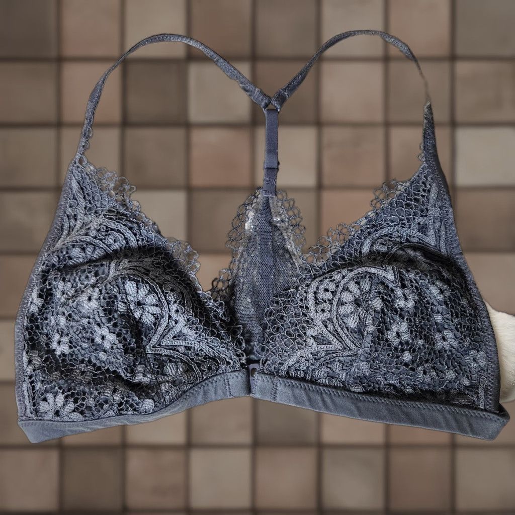 Victoria's Secret VICTORIA'S SECRET Gray Lace Front Closure Racerback Bra with Pads-Size S Size ONE SIZE - 1 Thumbnail