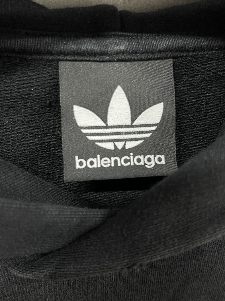 Balenciaga Balenciaga adidas Black and Red Patchwork Sweatshirt Size US M / EU 48-50 / 2 - 2 Thumbnail